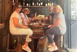 バルセロナのランチまたはディナーのタパスツアー：食と幸せをお届けします