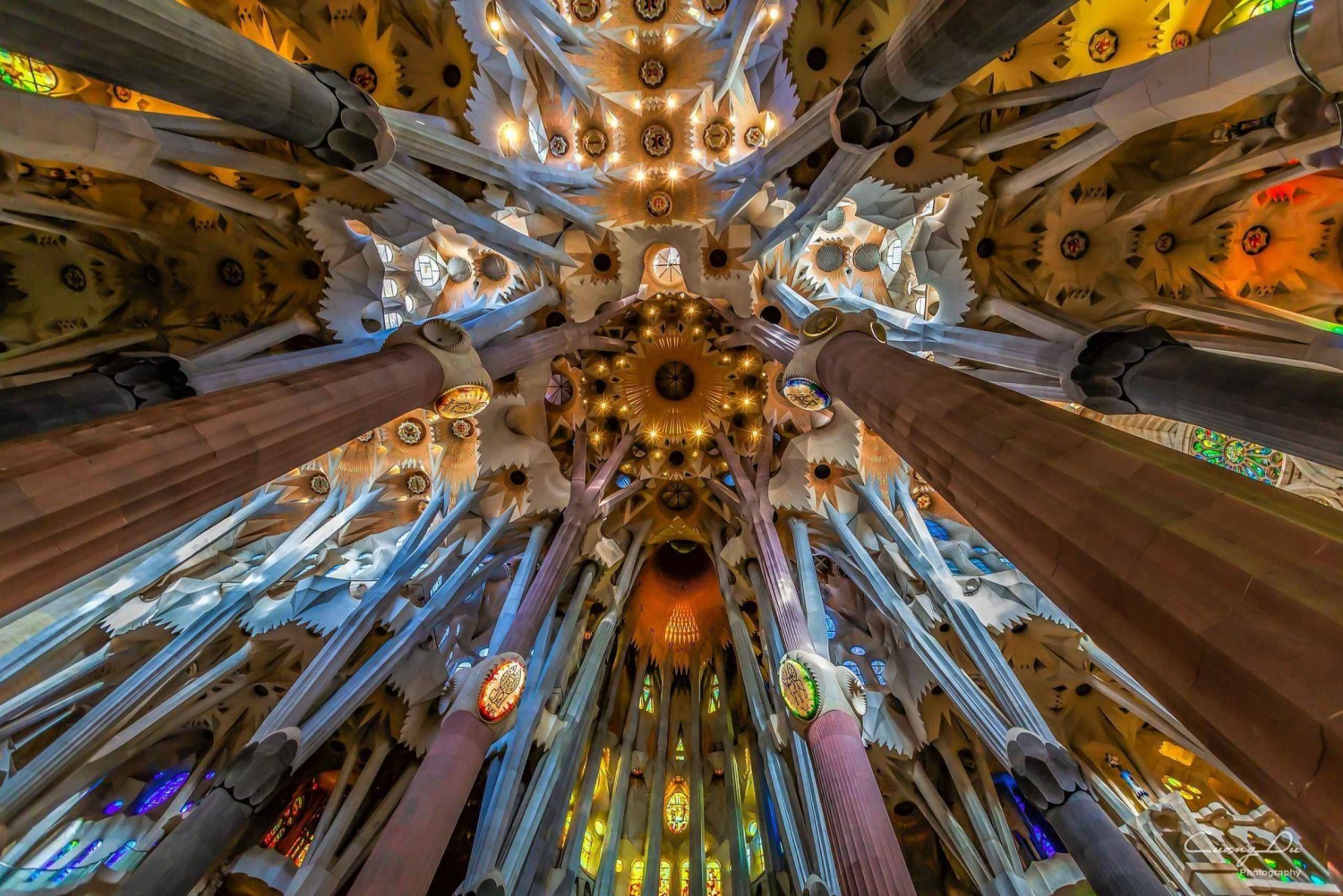 Barcelona: Sagrada Familia og byrundtur med afhentning på hotellet