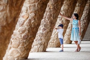 Barcelone : Visite guidée combinée de la Sagrada Família et du parc Güell