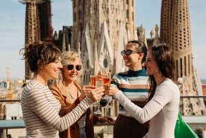 Barcelona: Sagrada Familia Avondtour met Cava