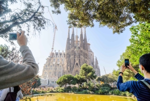 Barcelone : Visite guidée accélérée de la Sagrada Familia