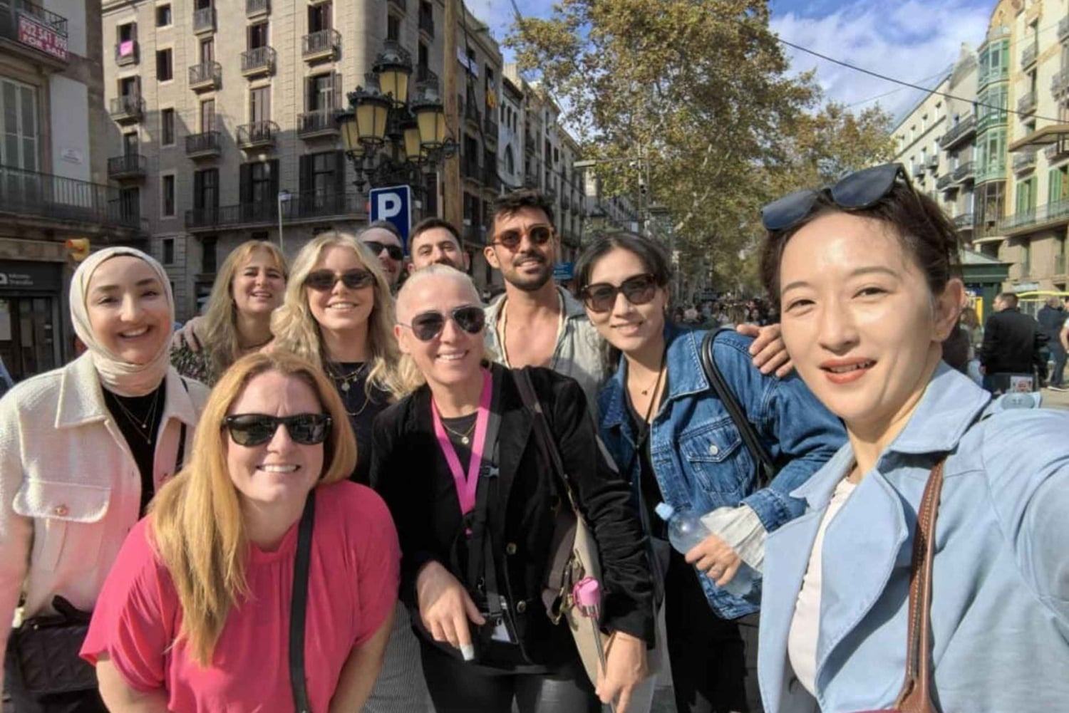 Visite d'une demi-journée de Barcelone et de la Sagrada Familia avec prise en charge à l'hôtel