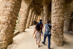 Barcelone : Visite guidée combinée de la Sagrada Família et du parc Güell