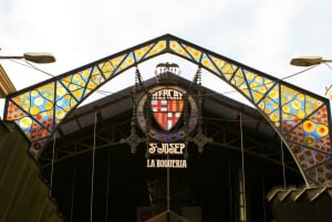 バルセロナ：サグラダファミリア、グエル公園、ゴシック地区ツアーをご案内いたします