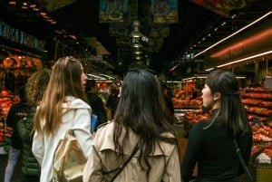 バルセロナ：サグラダファミリア、グエル公園、ゴシック地区ツアーをご案内いたします