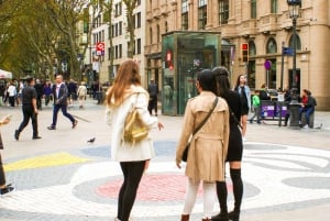 バルセロナ：サグラダファミリア、グエル公園、ゴシック地区ツアーをご案内いたします