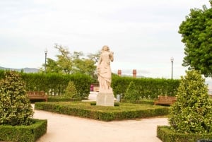 バルセロナ：サグラダファミリア、グエル公園、ゴシック地区ツアーをご案内いたします