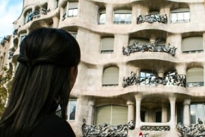 バルセロナ：サグラダファミリア、グエル公園、ゴシック地区ツアーをご案内いたします