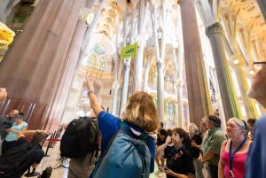 Barcelona: acceso prioritario y tour guiado a la Sagrada Familia