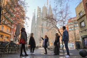 Barcellona: Tour guidato della Sagrada Familia Skip The Line