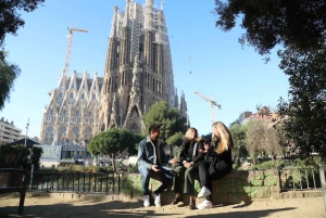 Barcellona: Tour guidato della Sagrada Familia Skip The Line