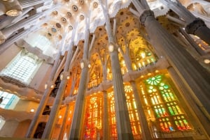 Barcelone : accès prioritaire et visite guidée de la Sagrada Familia