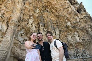 Barcellona: tour della Sagrada Família con ingresso prioritario