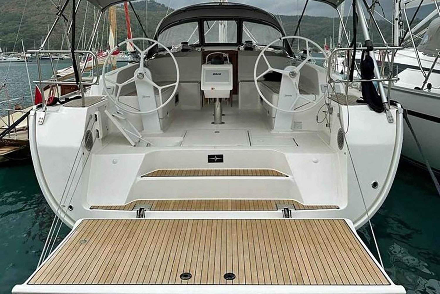 Barcelona: 2-timmars seglingskryssning vid middagstid eller vid solnedgången.