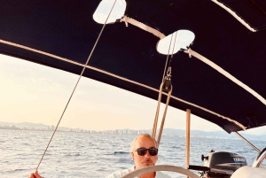 Barcelona: Navega con tu yate privado