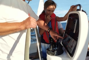 Barcelona: Navega con tu yate privado