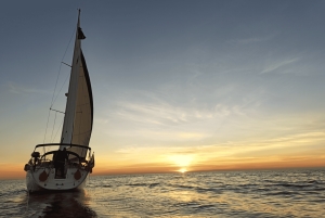 Barcelona: Navega con tu yate privado