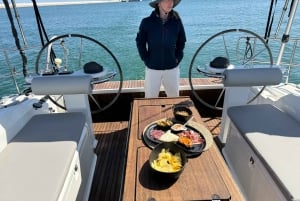 Barcelona Sailing Experience 2:30h w/Premium Snacks & Drinks