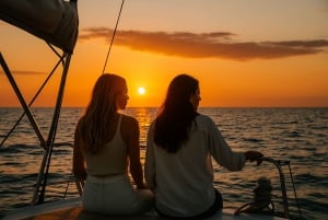 Barcelona Sailing Experience 2:30h w/Premium Snacks & Drinks