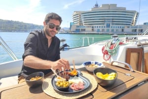 Barcelona Sailing Experience 2:30h w/Premium Snacks & Drinks