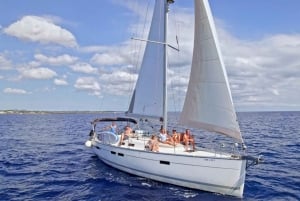 Barcelona Sailing Experience 2:30h w/Premium Snacks & Drinks