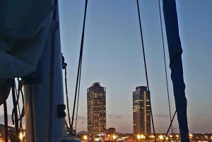 Barcelona: sailing experience, excursions lasting 2h