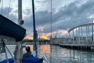 Barcelona: sailing experience, excursions lasting 2h