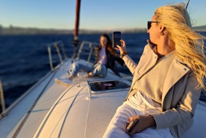 Barcelona: Seglingstur med drycker och snacks