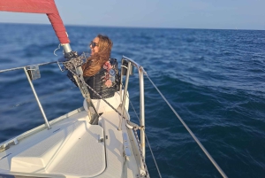 Barcelona: Seglingstur med drycker och snacks