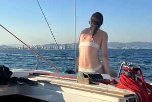 Barcelona: Sailing Tour + Food, Drinks, Swim & Sunset Option