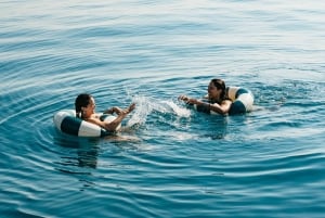 Barcelona: Sailing Tour with Young Local Captain & Drinks