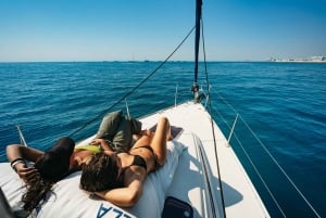 Barcelona: Sailing Tour with Young Local Captain & Drinks