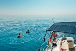 Barcelona: Sailing Tour with Young Local Captain & Drinks