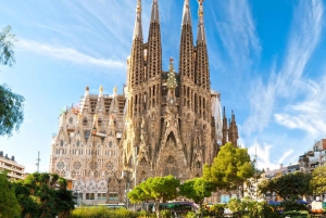 Barcelona: Sailing Trip, Sagrada Familia, and Casa Batlló