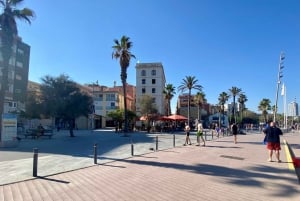 Barcelona: Seaside Self-Guided Walking Tour
