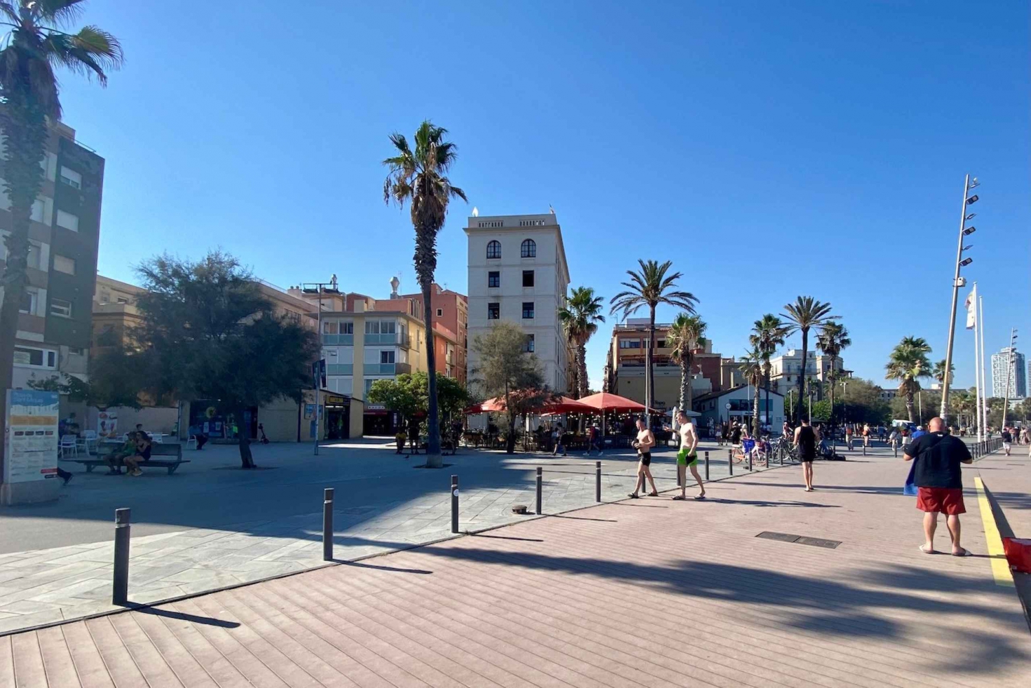 Barcelona: Seaside Smartphone Audio Walking Tour
