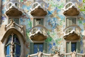 Barcelona: Self-Guided City Audio Tour on Your Phone