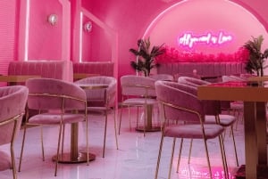 Barcelona: Sinnesdinner mit Signature-Cocktail und Live-Show