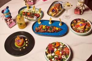 Barcelona: Cena sensorial, cóctel exclusivo y espectáculo en directo.