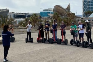 Barcelona: Zwiedzanie Parku Ciutadella i wycieczka na segwayu po plaży