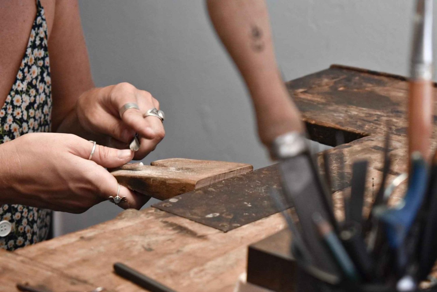 Barcelone : Atelier d'une demi-journée sur les bagues en argent avec un bijoutier