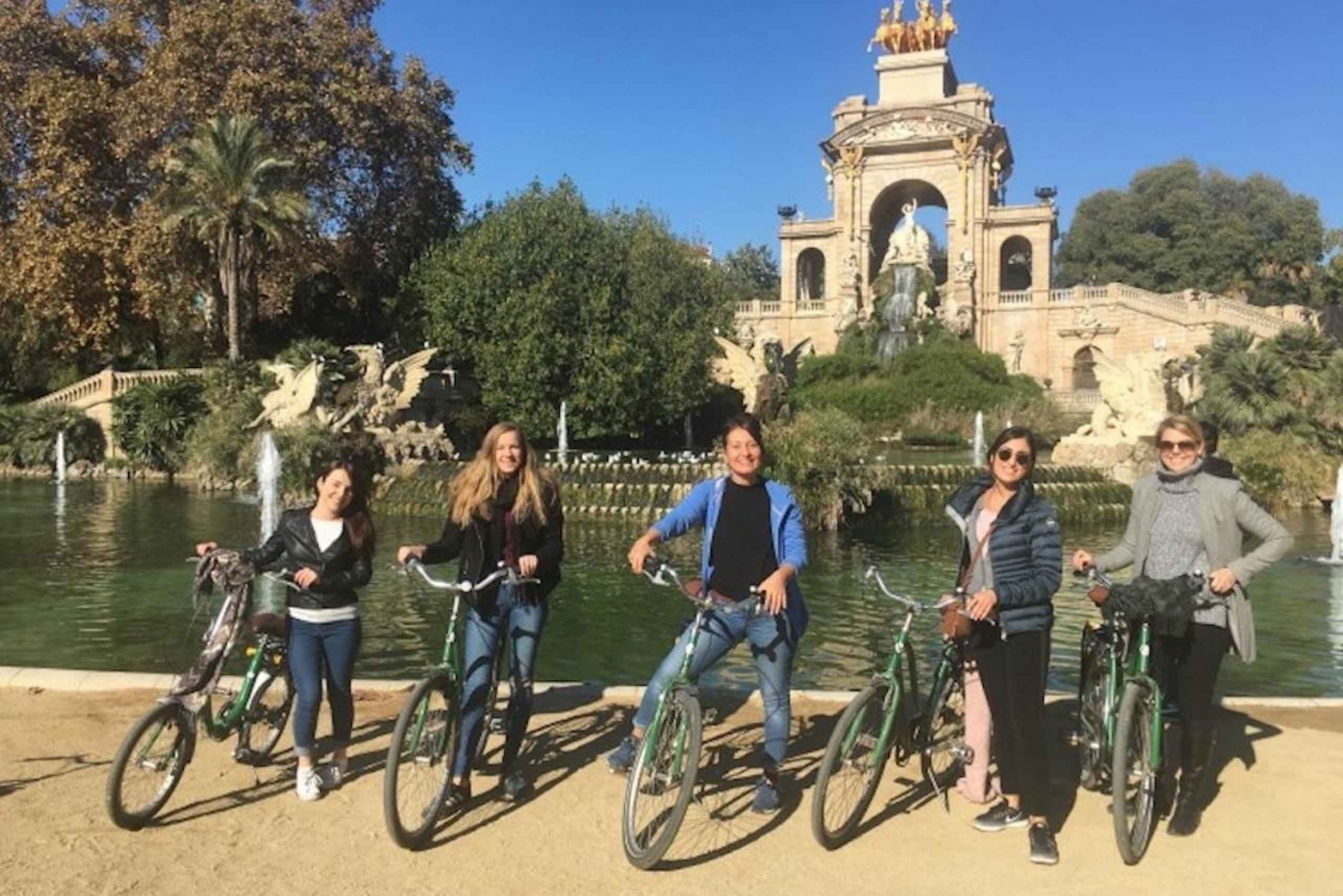 Barcelona: Cykeludflugt i lille gruppe om aftenen