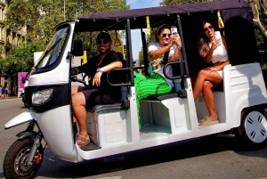Barcelona: Tuk Tuk -kierros pienellä ryhmällä