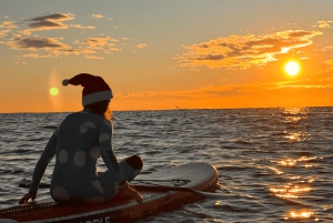 Barcelona: Paddleboard-Tour bei Sonnenaufgang mit Fotos & Frühstück