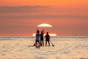 Barcelona: Sunrise Paddleboarding with Instructor and Photos