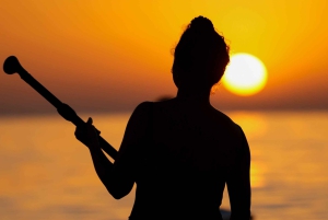 Barcelona: Auringonnousun paddleboarding ohjaajan kanssa ja valokuvat