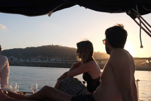 Barcelona: Segeln bei Sonnenuntergang und mittags auf einem klassischen Ketschboot