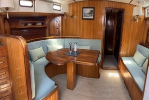 Luxury and exclusive sailing tour with private service