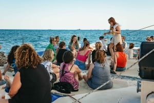 Barcelona: catamarantocht bij zonsondergang met livemuziek