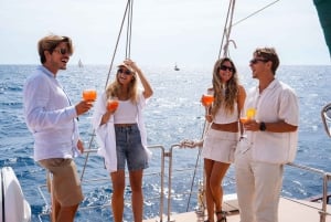 Barcelona: Sunset Cruise with Live Music by Aperol